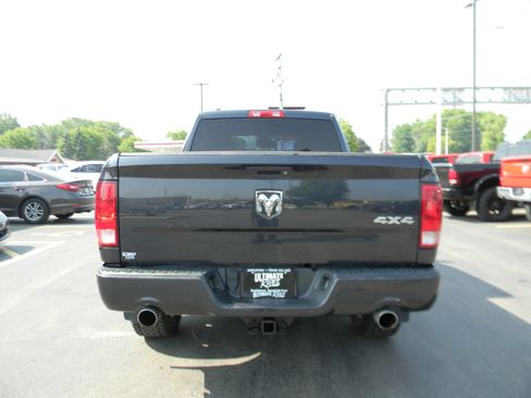 Used 2014 RAM 1500 Express image 12