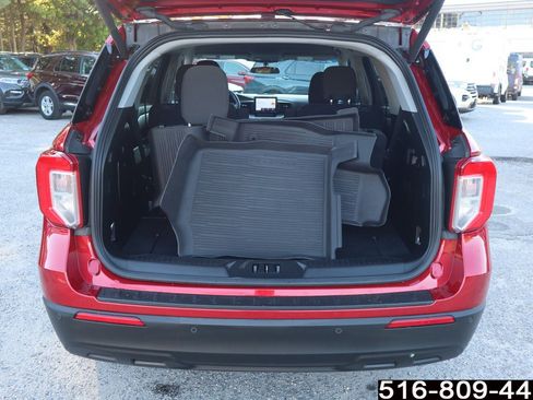 Used 2024 Ford Explorer XLT image 31