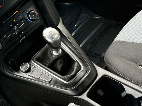 Used 2017 Ford Focus ST image 14