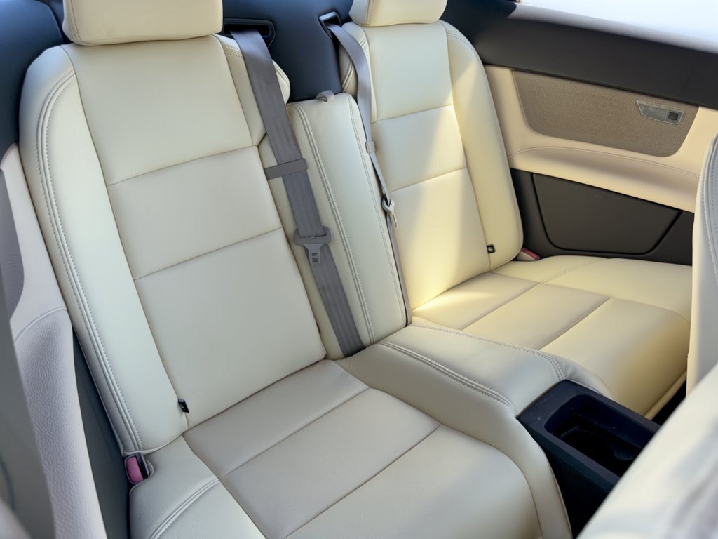 Used 2011 Volvo C70 T5 w/ Multimedia Pkg FWD image 28