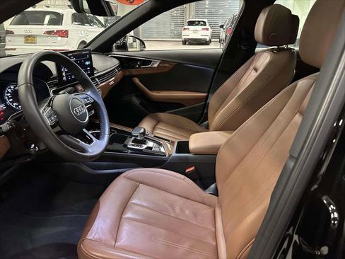 Used 2023 Audi A4 2.0T Premium w/ Convenience Package image 14