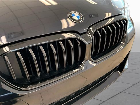 Used 2021 BMW 530i w/ M Sport Package RWD image 27