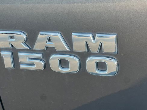 Used 2018 RAM 1500 Express w/ Express Value Package image 26