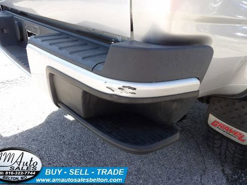 Used 2018 Chevrolet Colorado LT AWD/4WD image 26