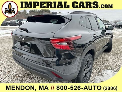 New 2026 Chevrolet Trax LT w/ Driver Confidence Package image 13