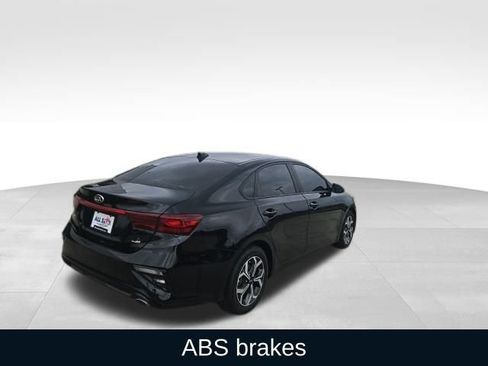 Used 2021 Kia Forte LXS image 6