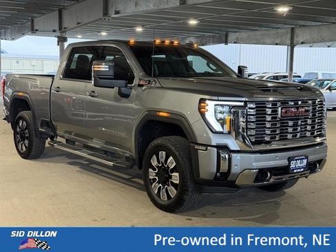 Certified 2025 GMC Sierra 3500 Denali w/ Technology Package AWD/4WD image 14