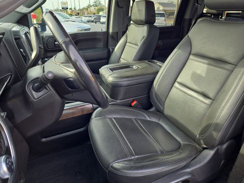 Used 2021 GMC Sierra 2500 Denali w/ Denali Black Diamond Edition image 19