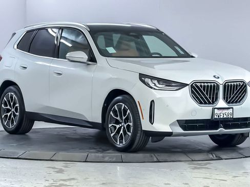 Used 2026 BMW X3 xDrive30i w/ Premium Package AWD/4WD image 9