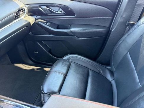 Certified 2023 Chevrolet Traverse RS AWD/4WD image 22
