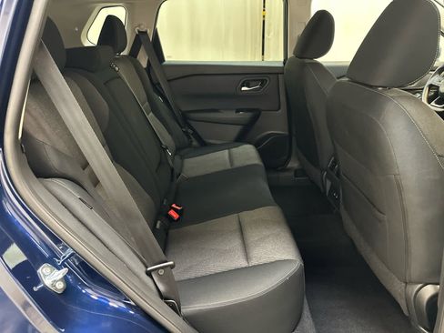 Certified 2024 Nissan Rogue SV image 19