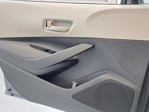 Used 2023 Toyota Corolla LE image 22