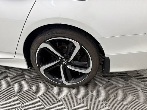 Used 2019 Honda Accord Sport image 19