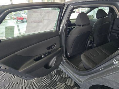 New 2026 Hyundai Elantra SEL Sport FWD image 34