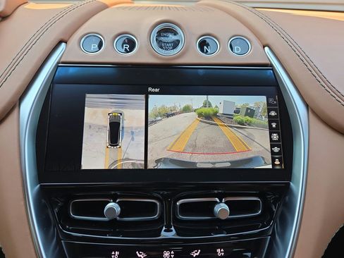 Used 2023 Aston Martin DBX 707 AWD/4WD image 12