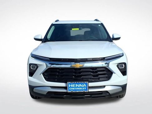 New 2026 Chevrolet TrailBlazer LT w/ Convenience Package FWD image 9