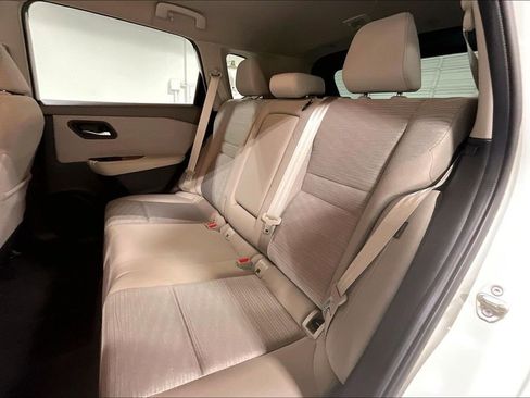 Used 2023 Nissan Rogue SV FWD image 30