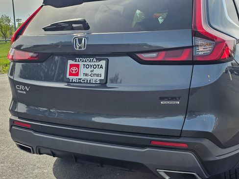 Used 2023 Honda CR-V Sport Touring image 13