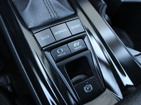 Used 2025 Toyota Camry LE FWD image 46