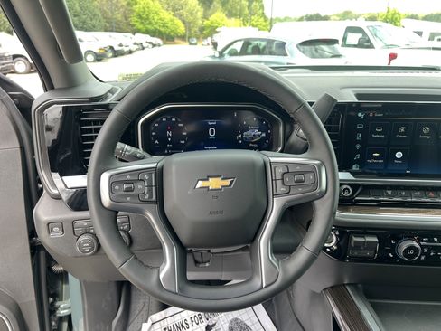 New 2026 Chevrolet Silverado 3500 LT AWD/4WD image 19