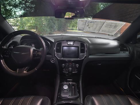 Used 2021 Chrysler 300 S w/ S Model Appearance Package RWD image 54