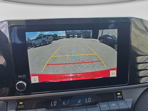 Used 2025 Toyota Camry SE FWD image 24