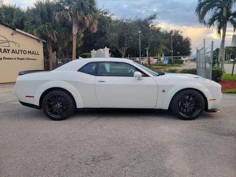 Used 2023 Dodge Challenger R/T Scat Pack image 4