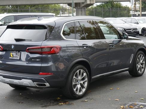 Used 2020 BMW X5 xDrive50i w/ Executive Package image 7