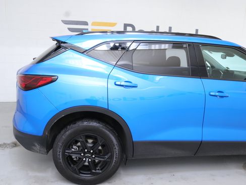 Certified 2025 Chevrolet Blazer LT w/ Convenience Package image 9