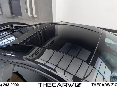 Used 2014 Ferrari F12 Berlinetta RWD image 33
