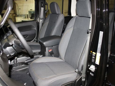 New 2026 Jeep Gladiator Sport image 22