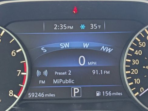 Used 2017 Nissan Murano Platinum image 12