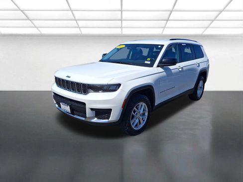 Certified 2021 Jeep Grand Cherokee L Laredo w/ Luxury Tech Group I AWD/4WD image 11