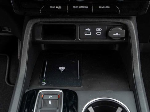 New 2025 Honda Pilot Touring image 23