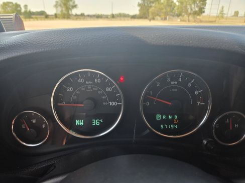 Used 2014 Jeep Wrangler Unlimited Sahara AWD/4WD image 14