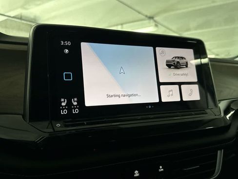 Used 2026 Volkswagen Atlas SE FWD image 17