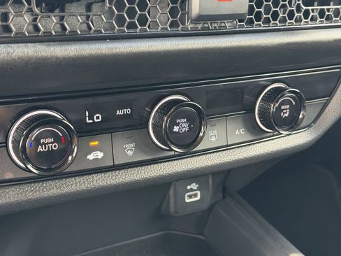 Used 2025 Honda HR-V LX image 19