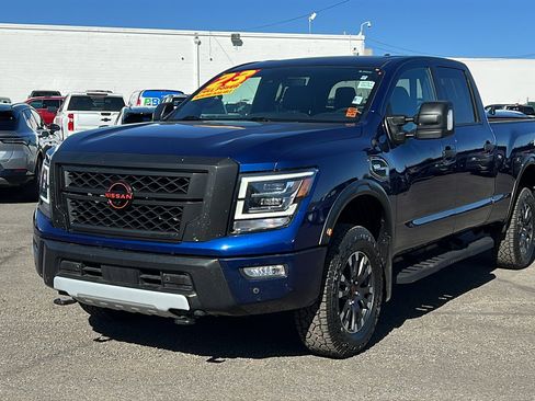 Used 2023 Nissan Titan PRO-4X w/ Pro-4x Convenience Package AWD/4WD image 1