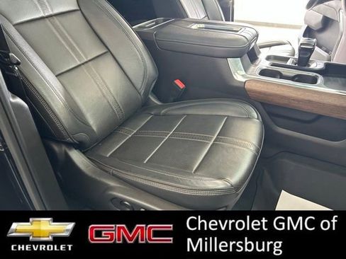Used 2022 Chevrolet Silverado 1500 High Country w/ Technology Package AWD/4WD image 33
