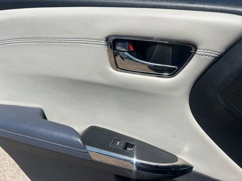 Used 2013 Toyota Avalon Limited image 23