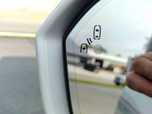 Used 2017 Lincoln MKC Reserve w/ Lincoln MKC Climate Package image 51