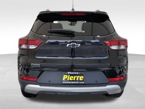 Used 2021 Chevrolet TrailBlazer LT w/ Driver Confidence Package image 3