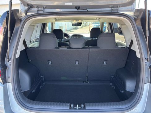 Used 2025 Kia Soul LX w/ LX Technology Package FWD image 30