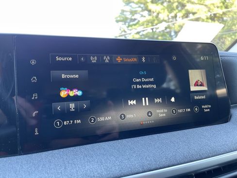 New 2025 Nissan Kicks SV w/ SV Premium Package image 8