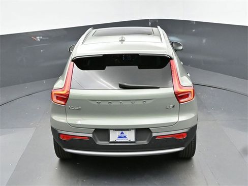 Used 2023 Volvo XC40 B5 Plus w/ Protection Package Premier image 45