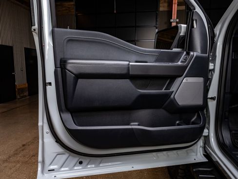 Used 2024 Ford F150 Lariat image 36