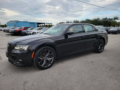 Used 2021 Chrysler 300 S image 3