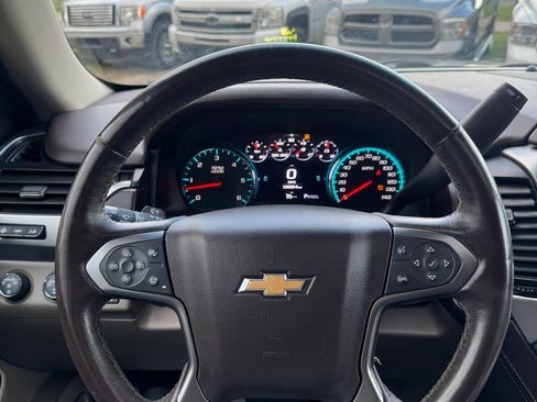 Used 2017 Chevrolet Suburban Premier image 21
