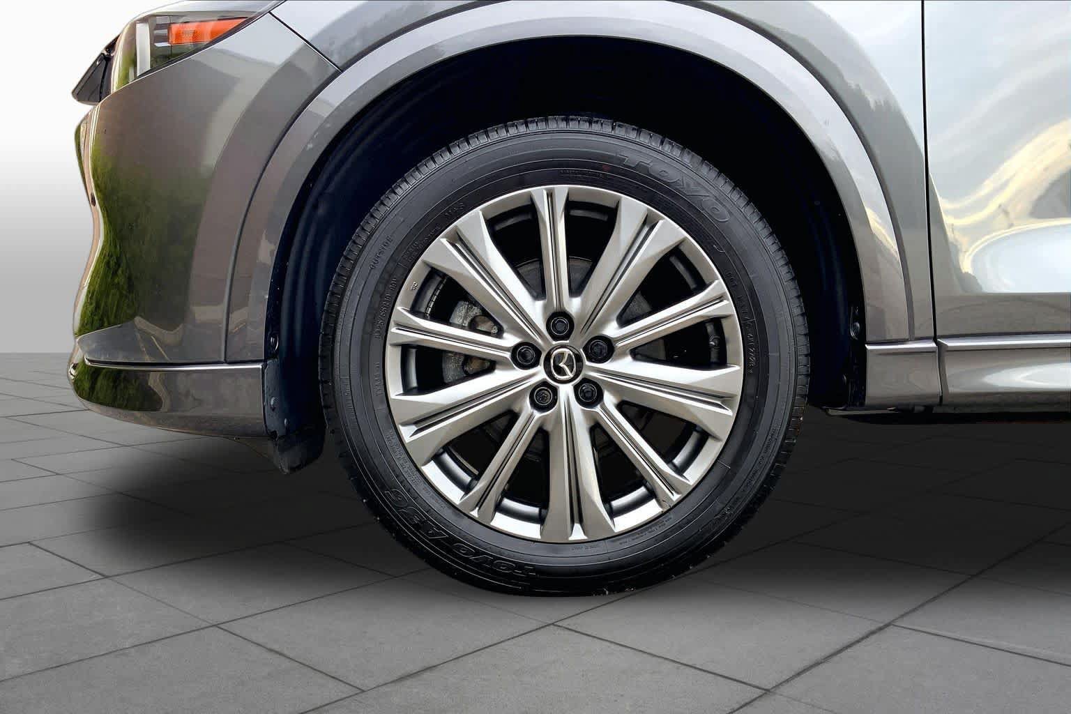 Used 2024 MAZDA CX-5 Signature AWD/4WD image 11