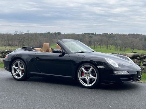 Used 2006 Porsche 911 Carrera S RWD image 36